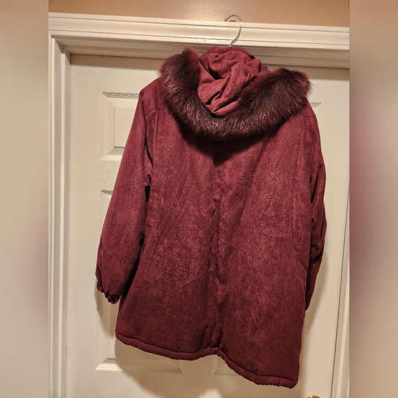 Ladys large hooded jacket - Picture 4 of 4